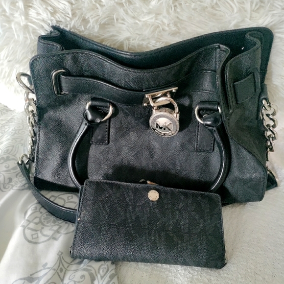 Authentic Michael Kors - Picture 1 of 11